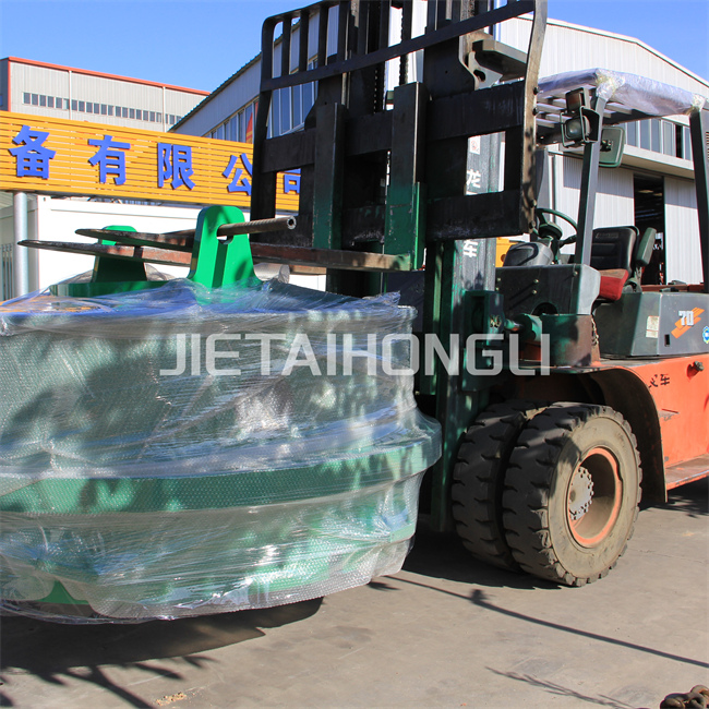 Las herramientas de perforación, como accesorios importantes para las plataformas de perforación rotativas, están a la venta. 5